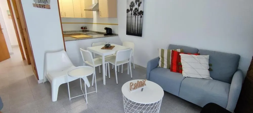 Encantador Apartamento Gaviotas Cerca De La Playa Calafat